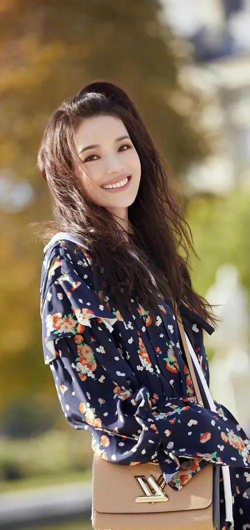 香港女明星名字，av女星名字大全（拍过“风月片”的九位港台女明星）