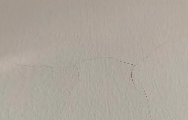 乳胶漆的甲醛怎么去除，乳胶漆有甲醛吗（跟着做45天即可入住）