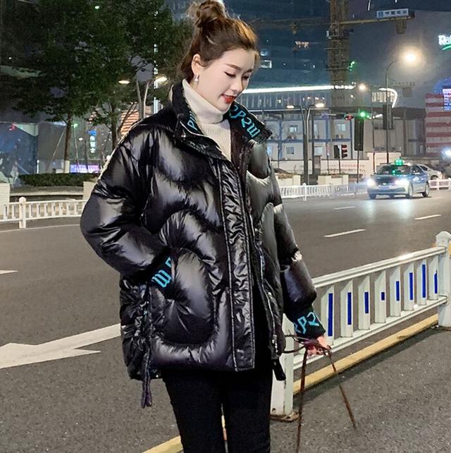 个子矮的女生穿衣搭配，矮个子女生穿衣搭配技巧（小个子女生穿搭指南）