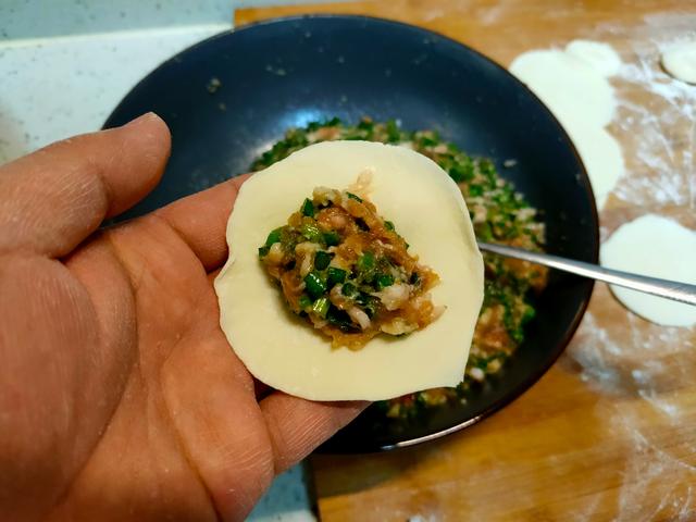 胡椒粉和花椒粉的区别，花椒粉和胡椒粉的区别（三伏天吃饺子就馋这个馅）