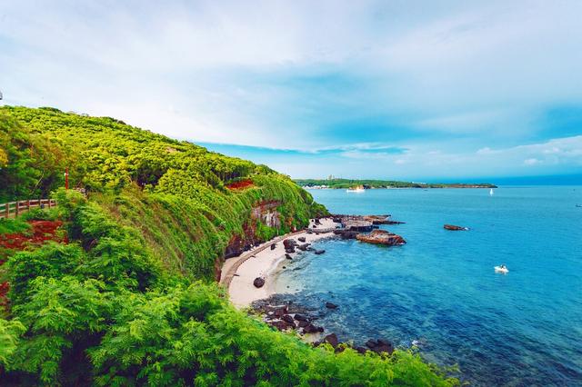 夏天哪里旅游好，16个夏天最值得去的地方（六七月份值得推荐的8个绝美景点）