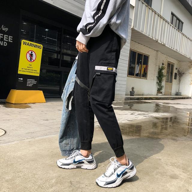 儿童豆豆鞋配什么裤子好看，穿豆豆鞋配什么裤子好看（为什么现在还有男人穿这种衣服出门）