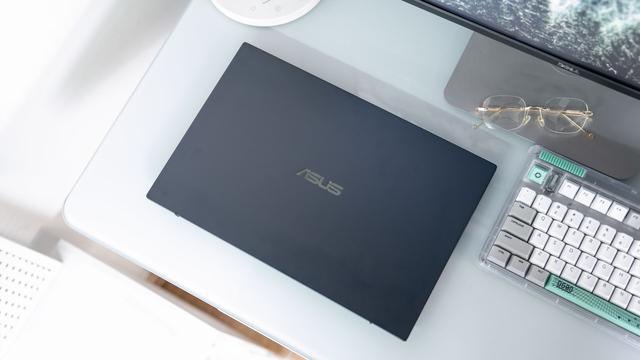 办公笔记本电脑推荐，商务办公笔记本电脑推荐（2022款华硕破晓2轻薄笔记本电脑开箱）