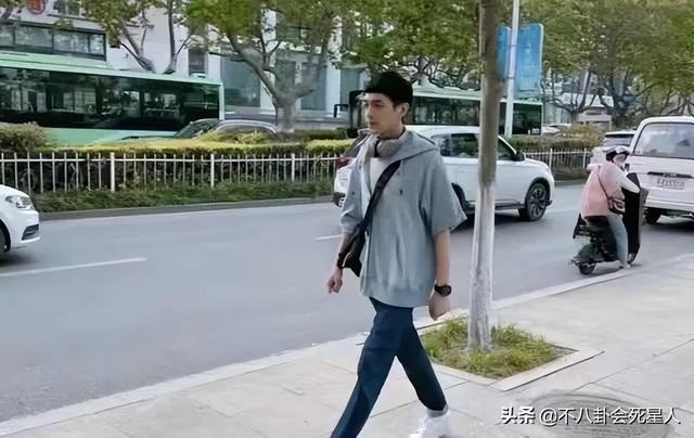 中国男明星排行榜，男明星排行榜2022投票（男明星排行榜）