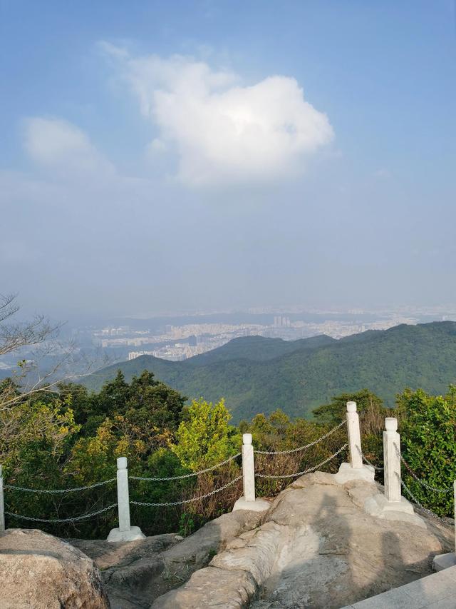 宝安羊台山,宝安羊台山小学简介(深圳西部第一峰:羊台山)