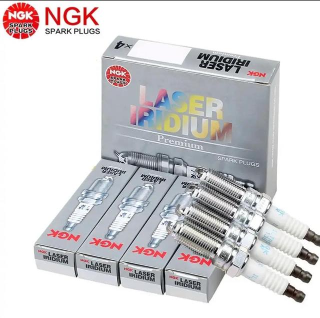 什么火花塞最好，汽车用什么火花塞最好（汽车火花塞到底哪个好）