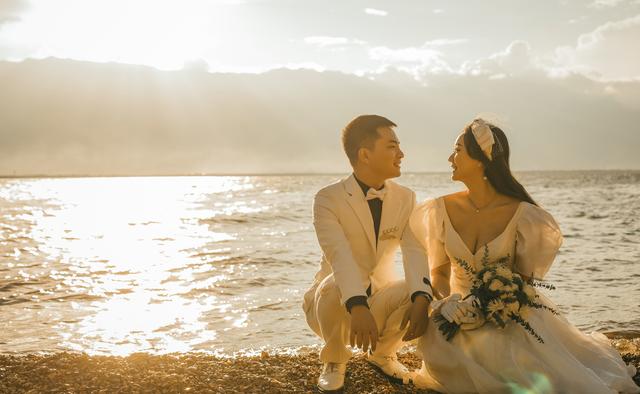 拍婚纱照需要准备什么，拍婚纱照需要准备什么东西（婚纱照拍摄必备攻略）
