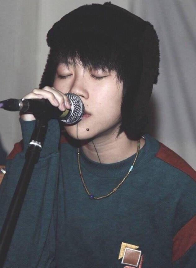 “取向成谜”周冬雨：曾当众内涵马思纯，后与王菲女儿关系引非议