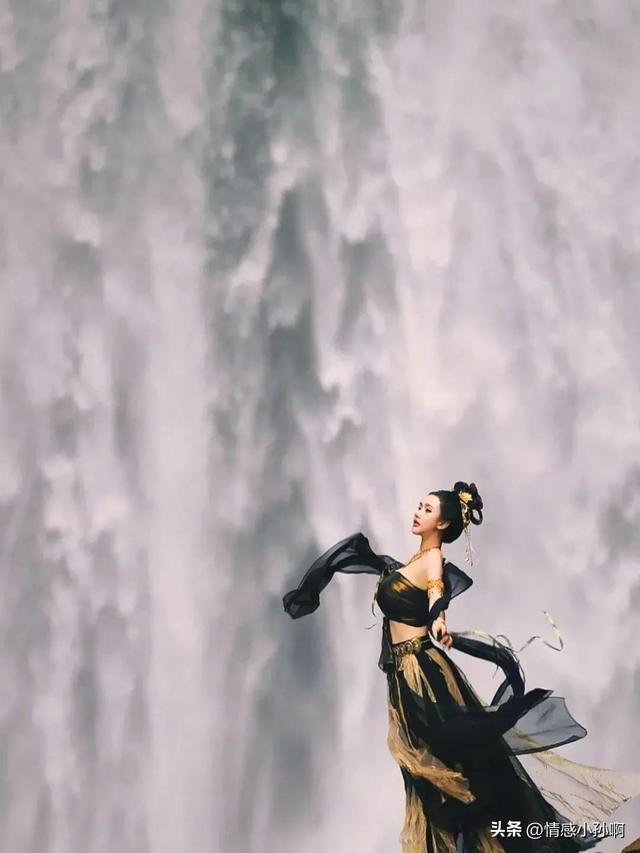 超好看少女壁纸，美图分享<38张>