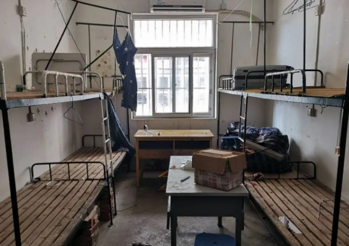 学校寝室（大学生宿舍大盘点）