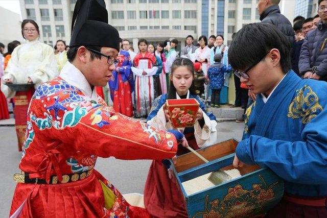 2022虎年带虎字祝福贺词 虎年最好听的吉祥话，2022虎年带虎字祝福贺词（正月二十五填仓节来由及祝福语10句）
