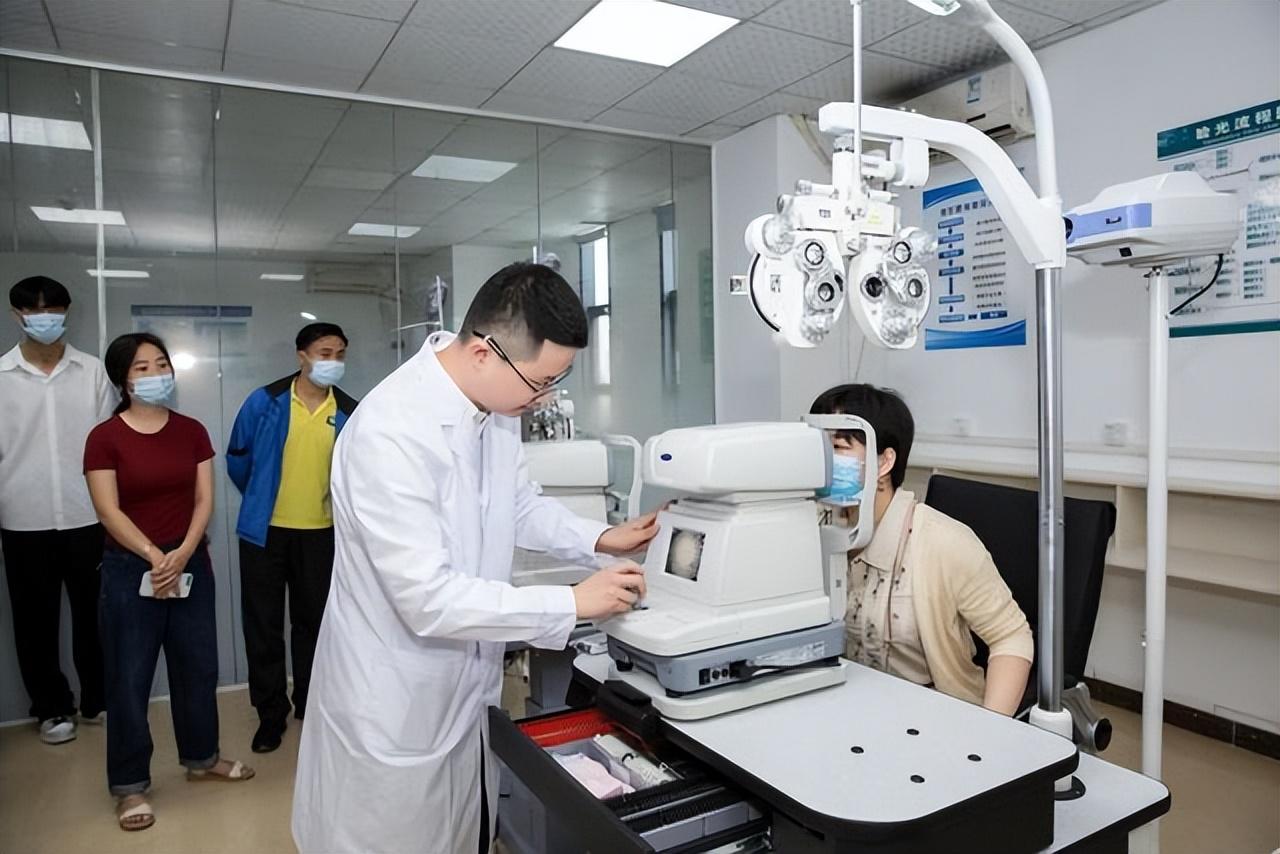 眼镜店怎么开(想开个眼镜店不知道怎么开)