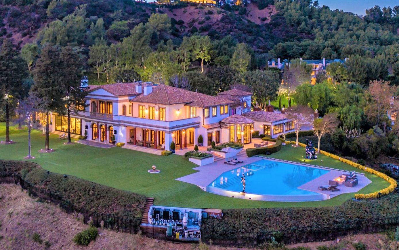 洛杉矶***的***,以举世闻名的全球富豪心目中的梦幻之地,云集了好莱坞