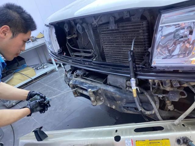 油压减震器，减震器原理图（搞来一辆“破烂不堪”的04年LC100）