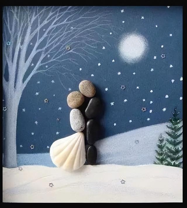 有趣的鹅卵石画，有趣的鹅卵石画图片（一组关于爱情的鹅卵石创意拼画）