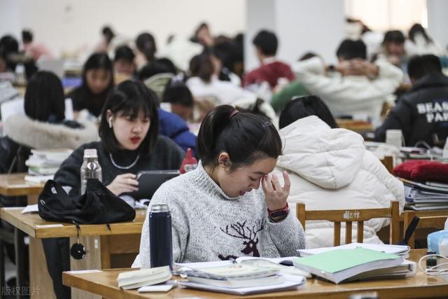 与老师沟通的20句话，家长与老师沟通的20句话（一定要学会和导师沟通）