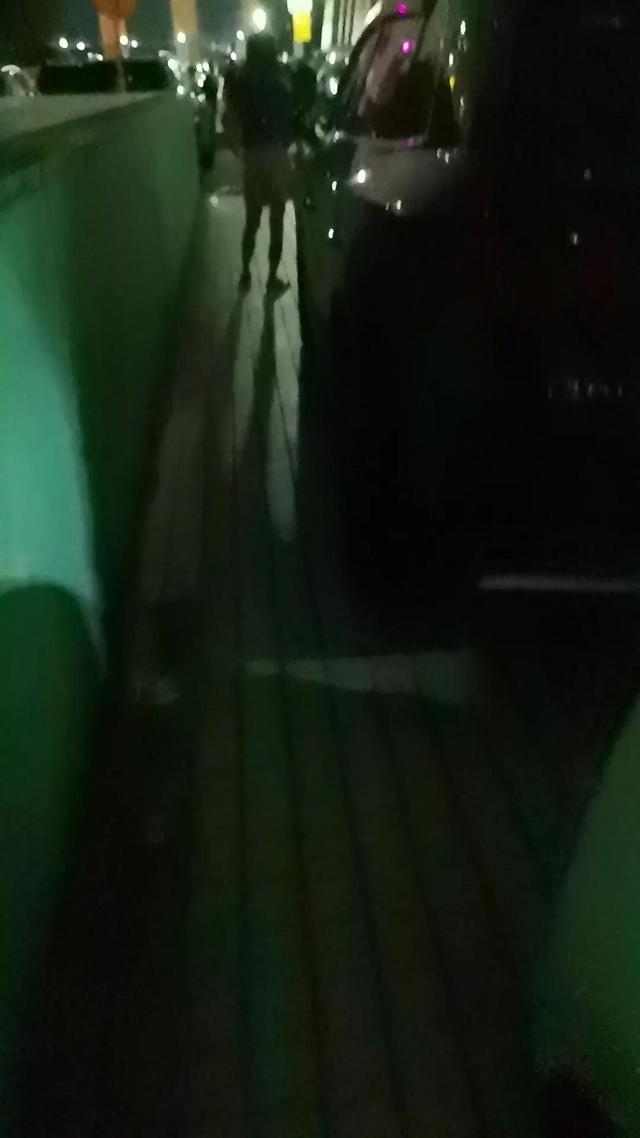 暂停按钮与停止按钮的区别，开始暂停按钮（暂停键下的小区生活）