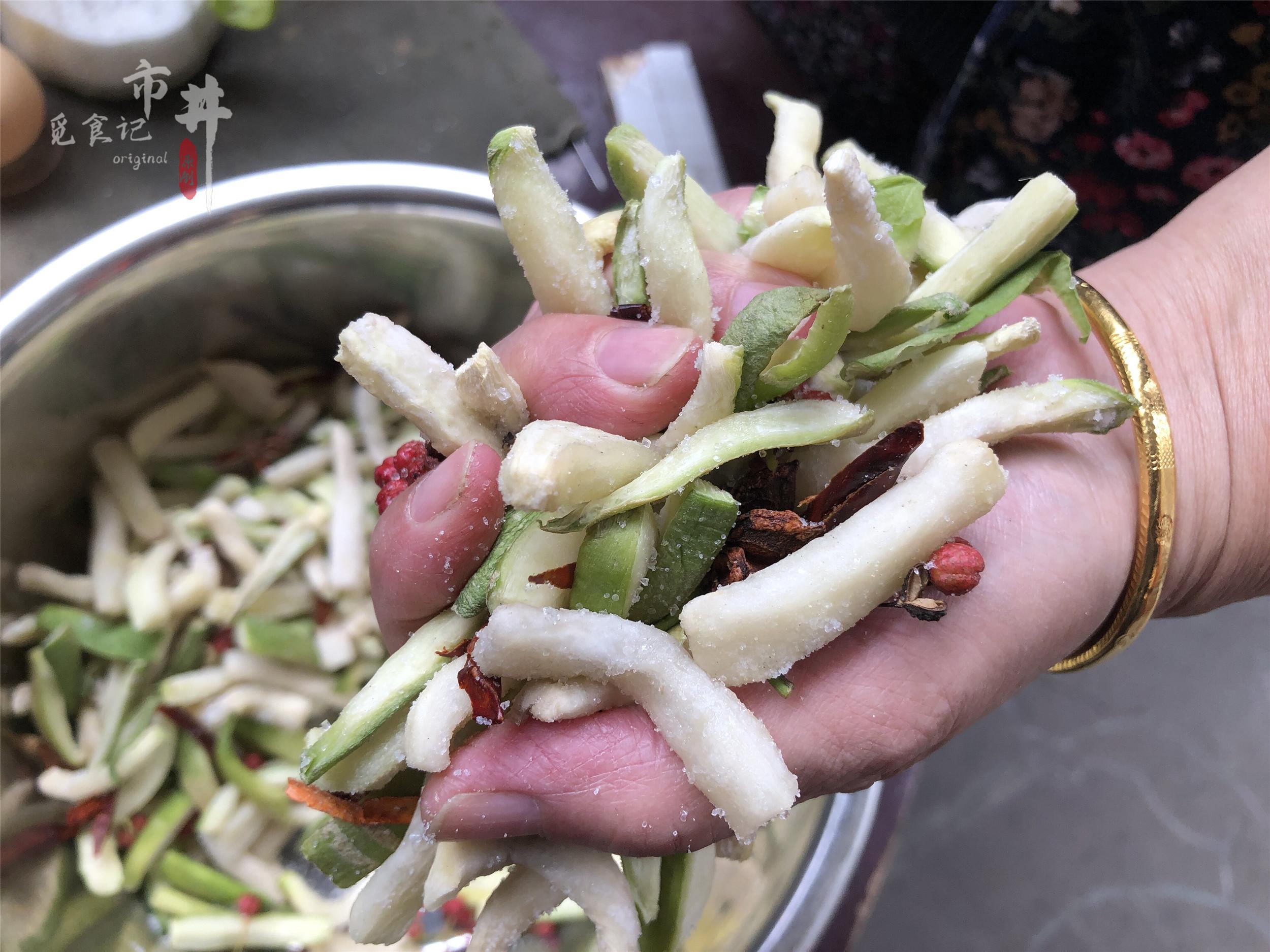 怎么腌萝卜条的做法大全，腌制萝卜条的做法大全家常视频窍门（60岁大妈分享配方）