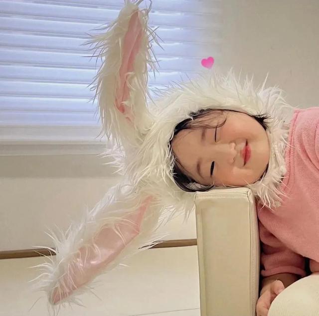 你要乐观的哈哈大笑，微信头像，你要乐观的哈哈大笑，别人才会欣赏你.（可爱头像丨乐观积极）