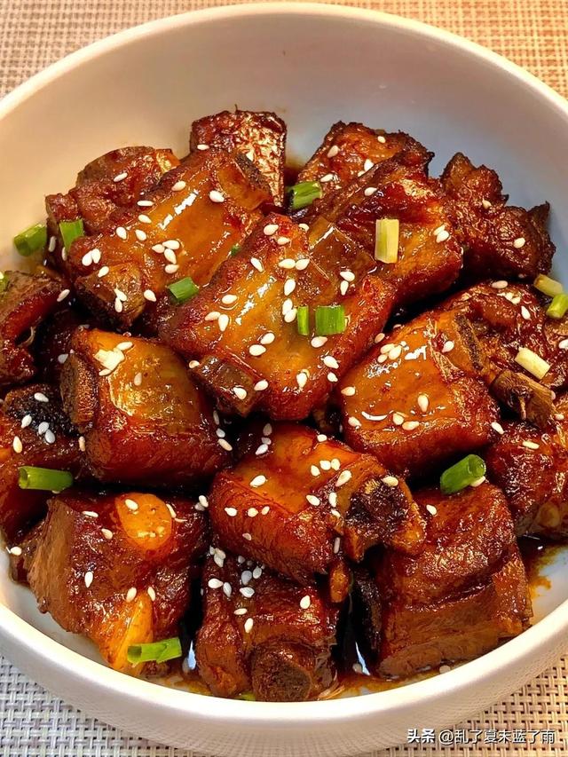 排骨的做法大全家常，排骨的10种家常做法（一定要学会排骨的这十种做法）