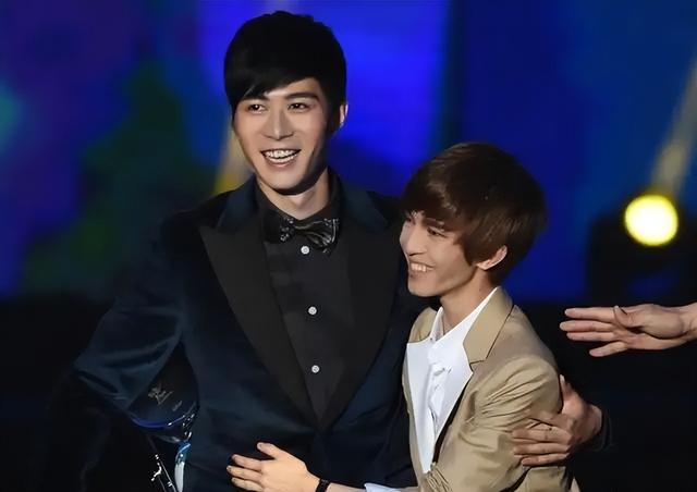 演员陈学冬简历，陈学冬合作过的所有女演员（31岁的陈学冬依旧在演艺圈“混日子”）