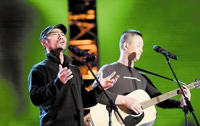 阿沁和飞儿结婚了没有，曾“红极一时”的5个组合