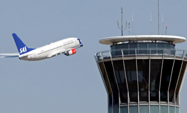 飞机黑匣子是什么，飞机黑匣子是啥（为何要用它储存飞行数据）