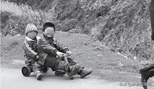 如何折衣服和裤子，怎么折,裤子（那些被遗忘的童年自制玩具）