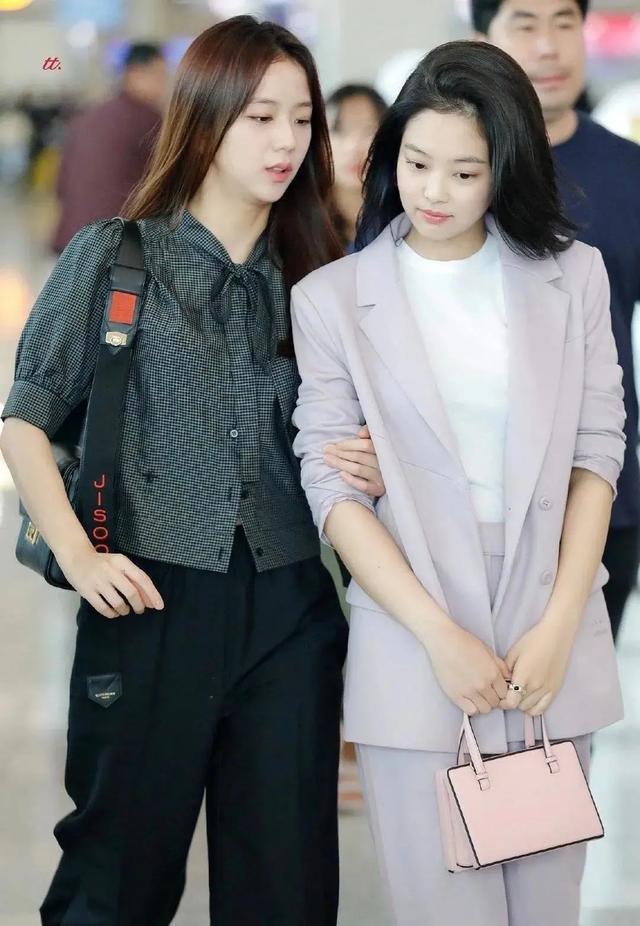 今年流行什么颜色，今年染发流行什么颜色2019（2022年度流行色都出来了）