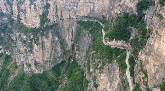 举起手来拍摄地，举起手来拍摄地郭亮村介绍（悬崖上有隐秘古村）