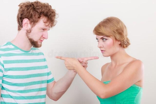 大老板的妻子一般都是全职太太吗，老公年薪多少可以当全职太太（全职太太、先生成合法职业）