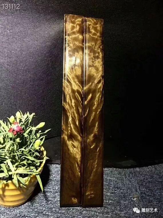 金丝楠阴沉木手串，怎样识别金丝楠阴沉木（让金丝楠阴沉木拥有不可超越的市场价值）