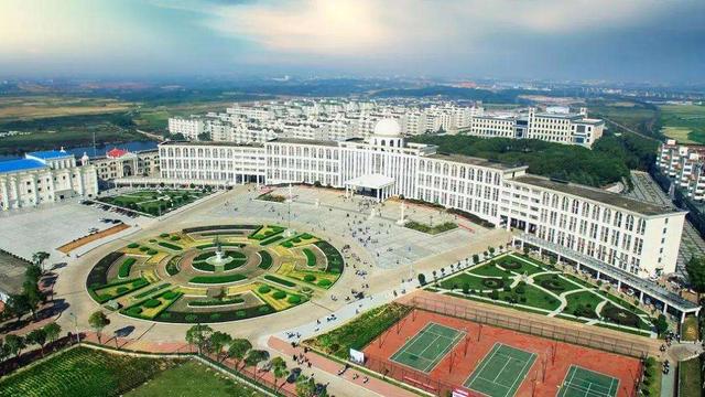 江西服装职业技术学院，2019江西有哪些艺术类大学-江西艺术类大学名单（江西这些大学其实是民办高校）