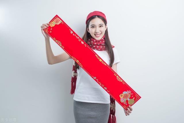 贴春联有什么作用，贴春联的由来和寓意