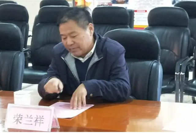 比秦香莲还苦的孔素英，孔素英好吗（起底蓝翔创始人一地鸡毛的家族恩怨）