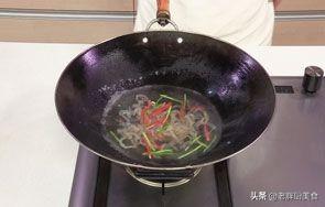 海蜇是水母吗，水母和海蜇是一种生物吗（海蜇学名也叫水母）