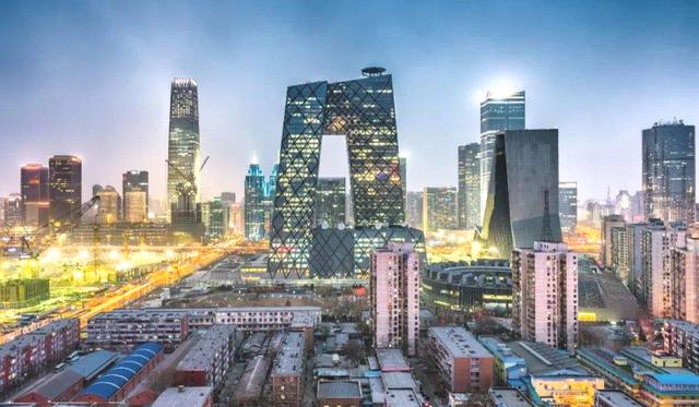 中国城市人均gdp排名，全国gdp城市排名2022最新排名前50（北京仅排第四，苏州领先深圳）