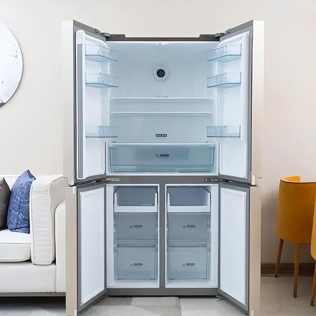 家用冰箱怎么选，什么冰箱比较好 怎么选购冰箱（90%的家庭冰箱都买小了）