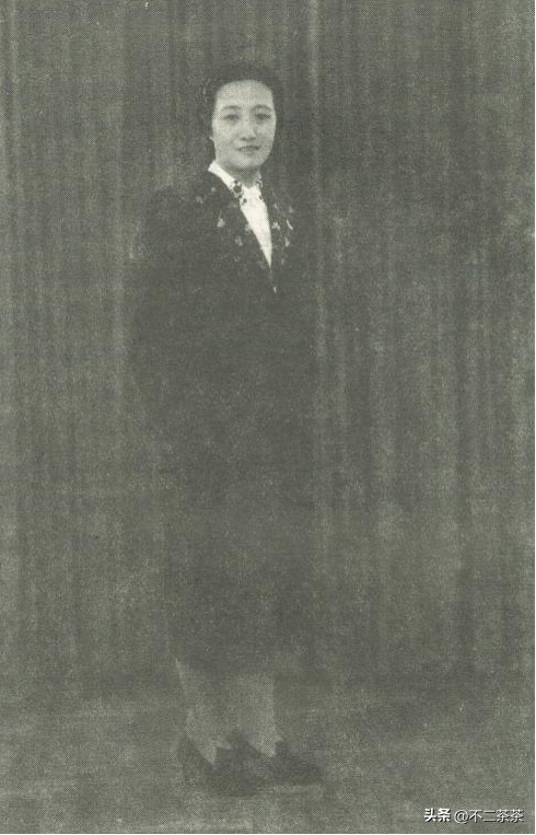 董竹君第二任丈夫，董竹君为何不再婚（董竹君和她近一个世纪的传奇人生）