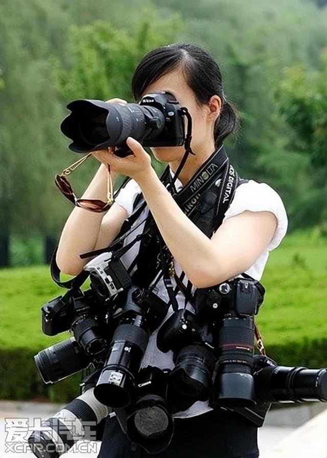 学传媒一年要多少钱，2020中国传媒大学研究生学费一年多少钱（大学里最烧钱的几大专业）