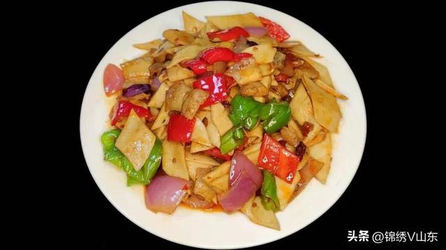 螃蟹要怎么炒才好吃，螃蟹要怎么炒才好吃视频,胖妹做比手还大的螃蟹视频（精致美味的10道家常小炒）