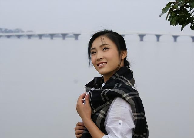 姚贝娜与那英的关系，记忆中还有她们的身影