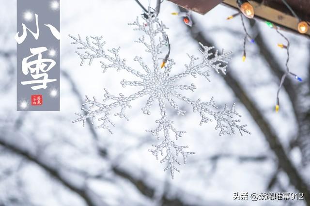 一句简短的雪景句子，雪景的句子唯美简短（那些关于下雪的文案）