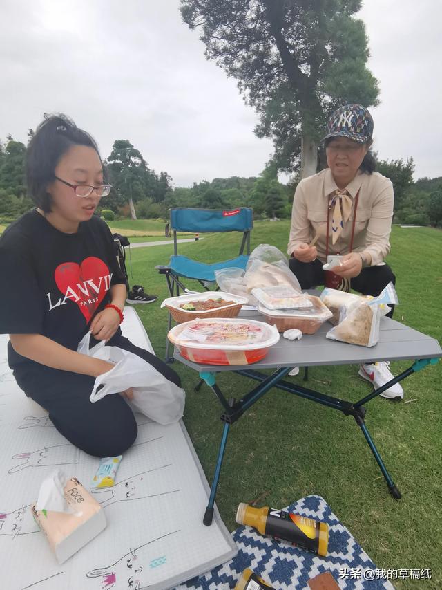 十一假期出游可畅玩银杏湖乐园，湖光山色风景迷人