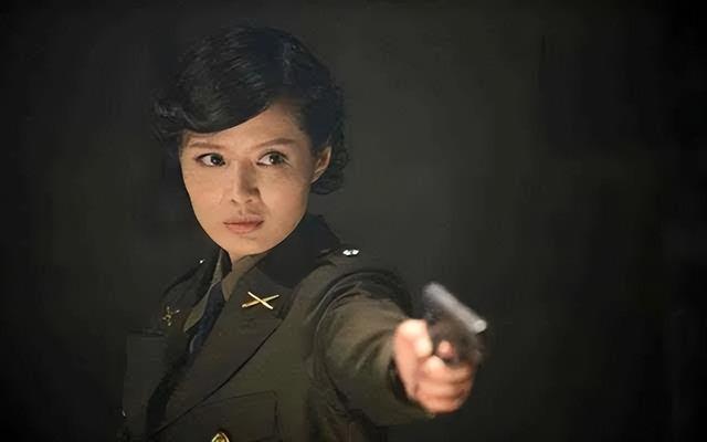 徐佳现实中的老婆，演员徐佳老婆现实中是谁（演员程愫：22岁嫁傅程鹏）