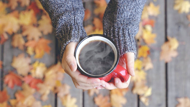 不要让人可怜你，越可怜越自卑！。。。，要不要可怜别人（不要把别人对你的好当成理所当然图片）