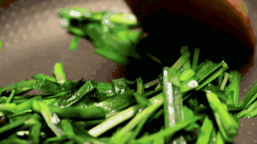 为什么说春吃韭菜，春天为什么不能吃韭菜（我为什么劝你在春天多吃点）