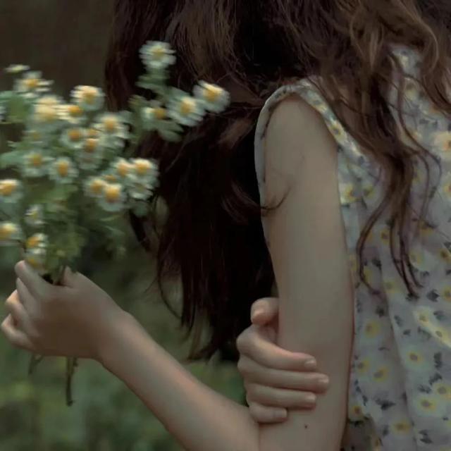 男生的手好看图片，手控头像/男生/好看的手手♡月牙儿微信（男生最心动的4种头像类型）