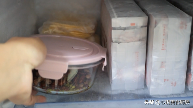 红豆怎么煮好吃，大红豆煮什么好吃（2小时全软烂开花）