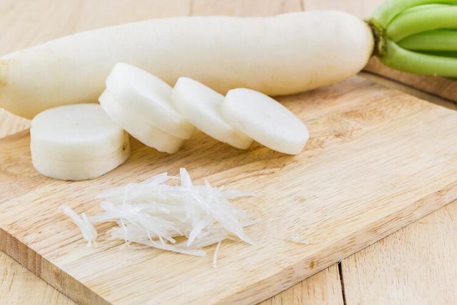 孕妇可以吃羊肉吗，孕妇能吃羊肉吗（羊肉是心血管的祸根）
